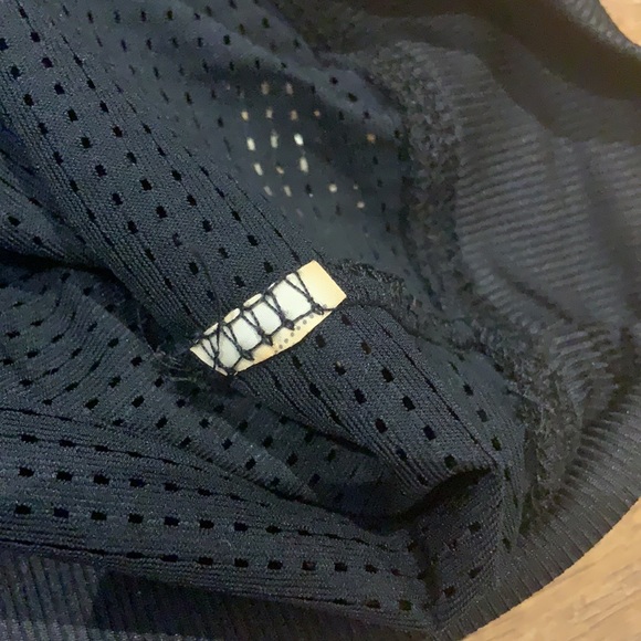 Fabletics black mesh split back workout top - Picture 7 of 7